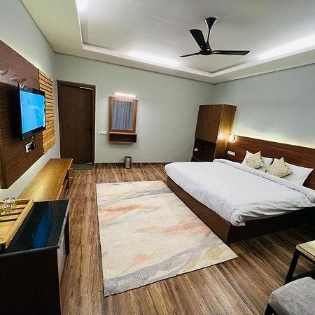The Foresta By Orchid Hospitality & Holidays Hotel Mukteshwar Exterior foto