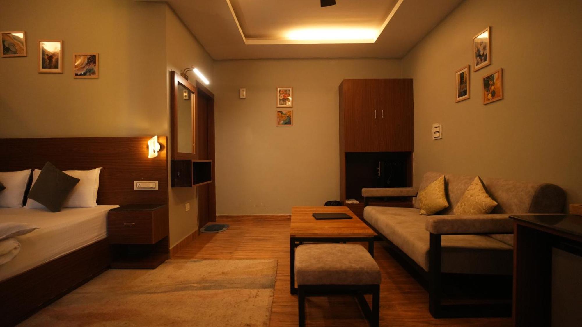 The Foresta By Orchid Hospitality & Holidays Hotel Mukteshwar Exterior foto